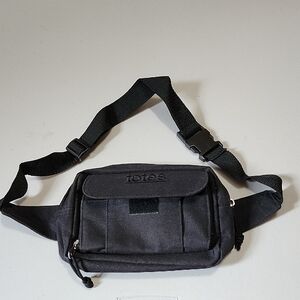 NWOT Totes Fanny Pack